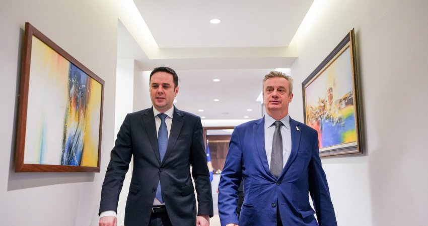 Hargreaves për takimin me Abdixhikun: Diskutuam për formimin e shpejtë të institucioneve pas 28 dhjetorit