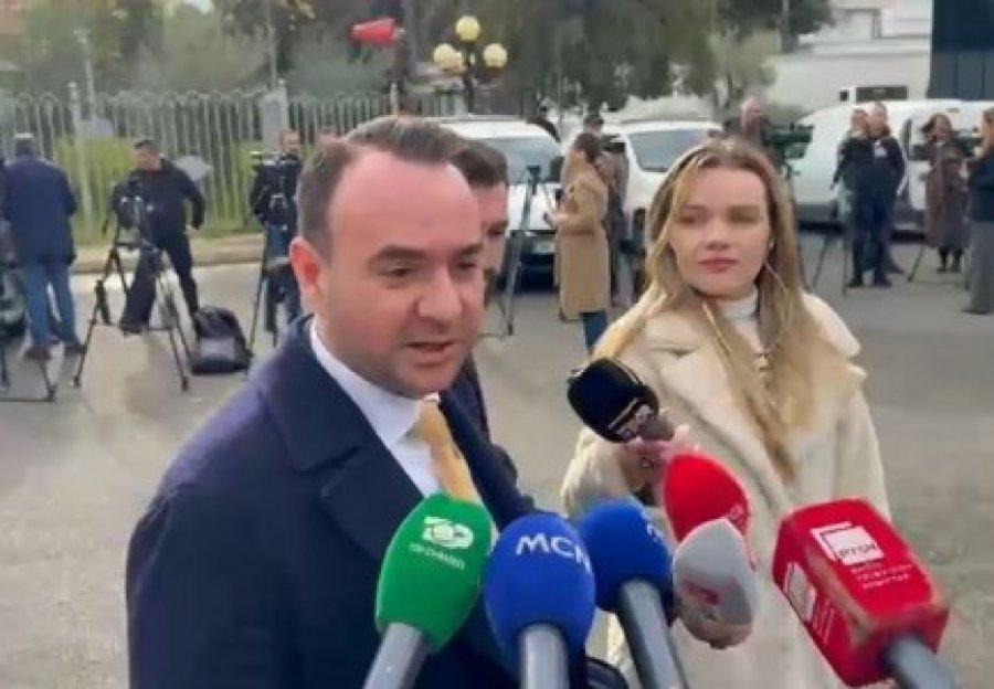 Balliu reagon për takimin e Salianjit: Të përqëndrohemi tek 50 mln eurot që vjedh Belinda Balluku…