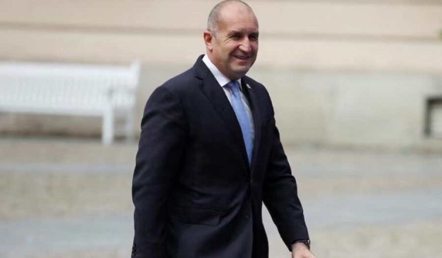 Pas protestave, presidenti bullgar paralajmëron zgjedhje të parakohshme, thirrje qeverisë: Jepni dorëheqjen!
