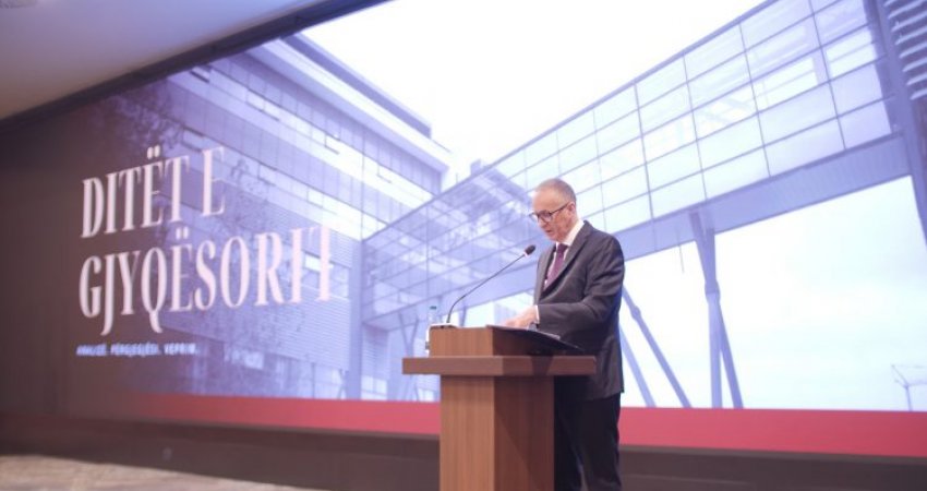 Kryetari i Supremes: Presionet publike dhe reagimet e zyrtarëve shtetëror, cenojnë pavarësinë e gjyqësorit