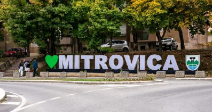 Kryetarët serbë marrin drejtimin e komunave në veri, tensione të vogla dhe respektim i simboleve shtetërore