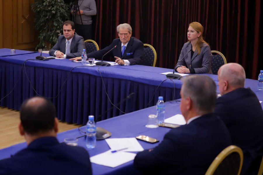 Reforma territoriale/ Berisha: Ne do synojmë ripopullimin e Shqipërisë! Edi Rama bëri një antireformë
