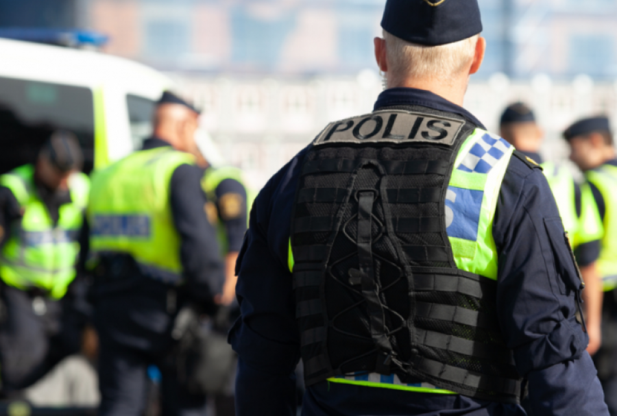 Të shtëna me armë në një qendër tregtare në Oslo, një i arrestuar