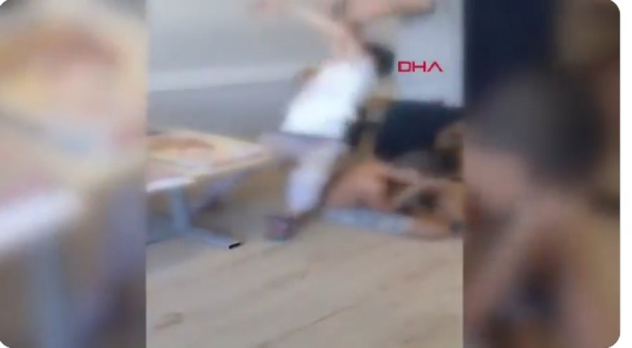Video që tronditi Turqinë/ Trajtim çnjerëzor në shkollë, fëmijë me autizëm të lidhur me litar gjatë mësimit
