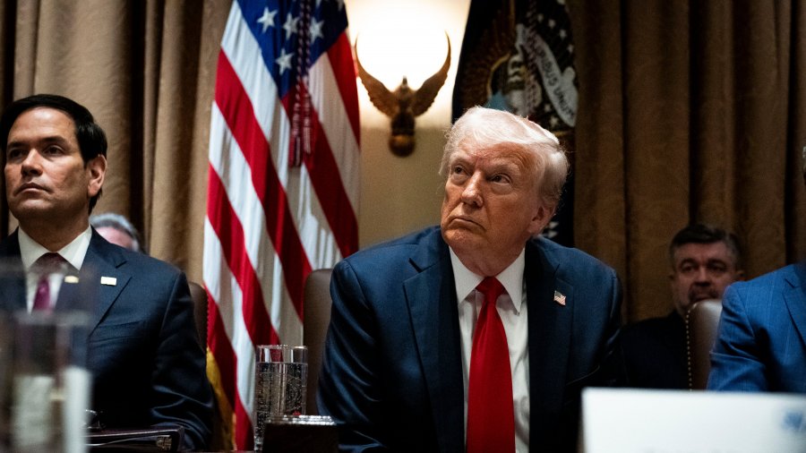 Ekipi i Trump-it e quan me të drejtë 'vetëvrasje qytetërimi' atë që po ndodh në Europë...
