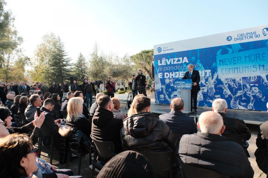 Berisha: Azem Hajdari dhe studentët liberatorë do mbeten të pavdekshëm në panteonin e lirisë së kombit shqiptar përgjithmonë