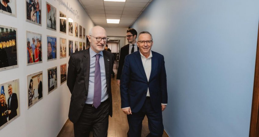 Letra e Hamzës për heqjen e sanksioneve të BE-së dërgohet në kabinetin e Macronit