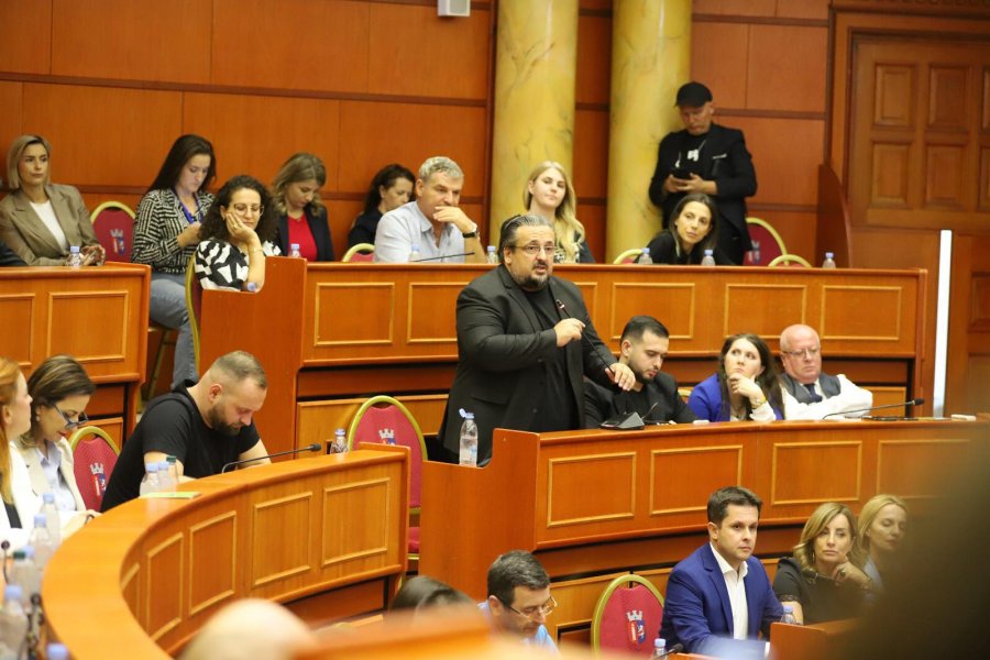 Teliti u bën thirrje qytetarëve të Tiranës: Merrni pjesë në konsultimet për Buxhetin 2026-2028