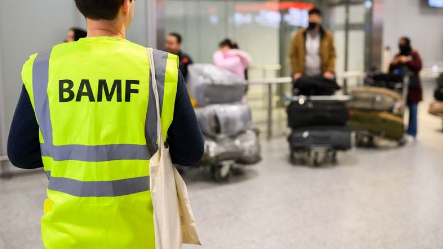 Letër e hapur/ Mbi 200 organizata thirrje Berlinit të pranojë refugjatë nga Afganistani