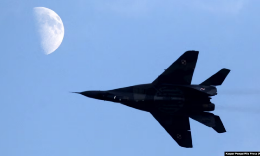 Polonia synon të këmbejë avionët sovjetikë me dronët ukrainas