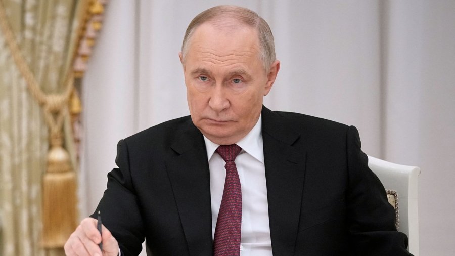 Takimi me Presidentin e Iranit, Putin: Moska mbështet Teheranin në programin e tij bërthamor
