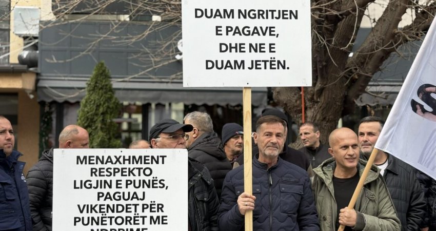 “Duam ngritjen e pagave, dhe ne duam jetën”, protestojnë punëtorët e KEK-ut