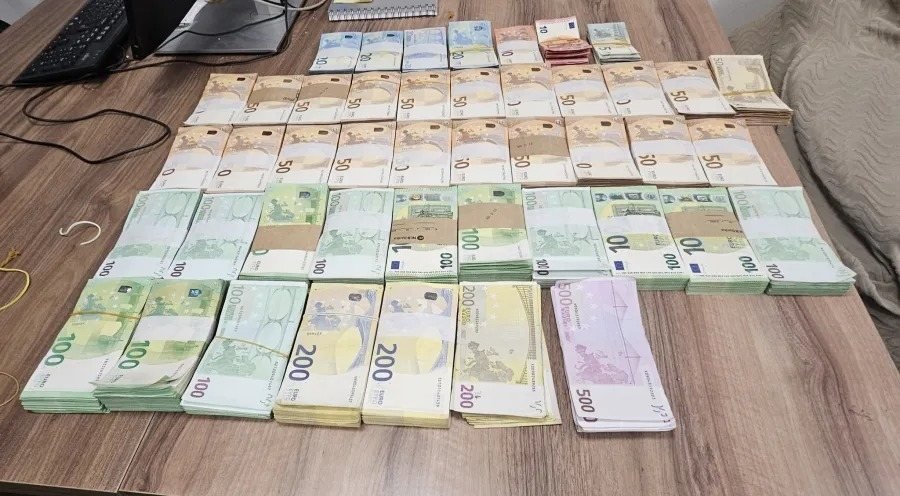 Bllokohen gati 300 mijë euro në Han të Elezit
