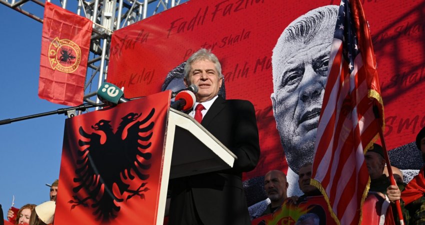 Ali Ahmeti pas protestës: Shqiptarët folën njëzëri: është koha që djemtë tanë të kthehen në shtëpi