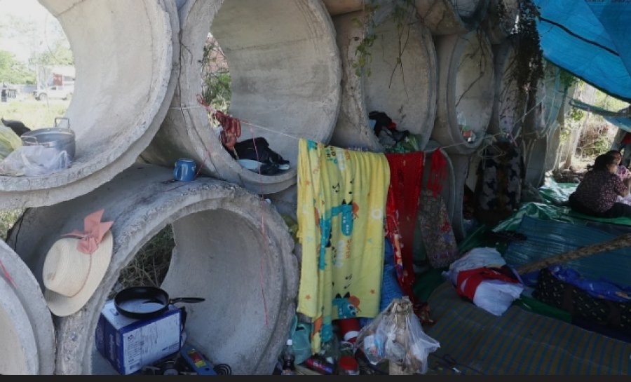 Më shumë se 300,000 të zhvendosur në Kamboxhia pranë kufirit me Tajlandën