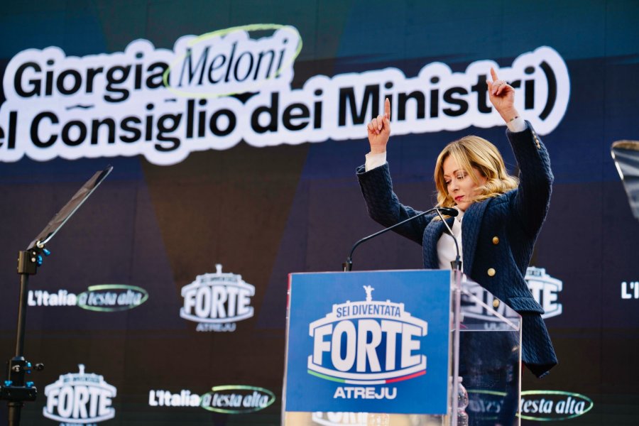 Marrëveshja Itali–Shqipëri për emigrantët: qendra bosh, miliona të shpenzuara/ Meloni fajëson gjyqtarët  