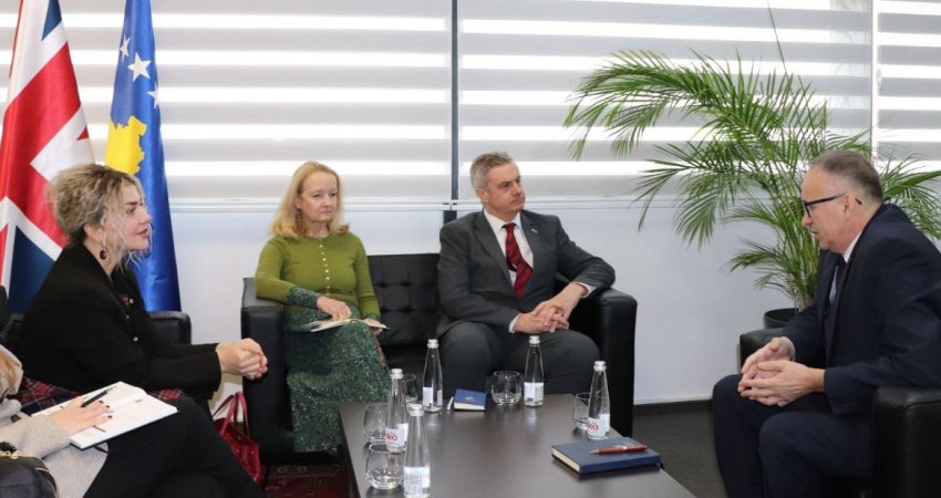 Drejtësi dhe partneritet: Hargreaves viziton kryetarin e Supremes, rithekson mbështetje për reformën gjyqësore