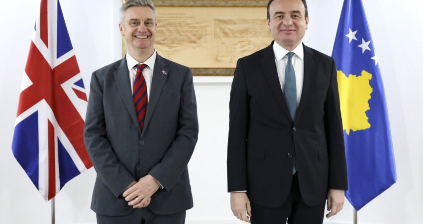 Kurti takoi ambasadorin britanik, diskutuan për formimin sa më të shpejtë të institucioneve pas zgjedhjeve