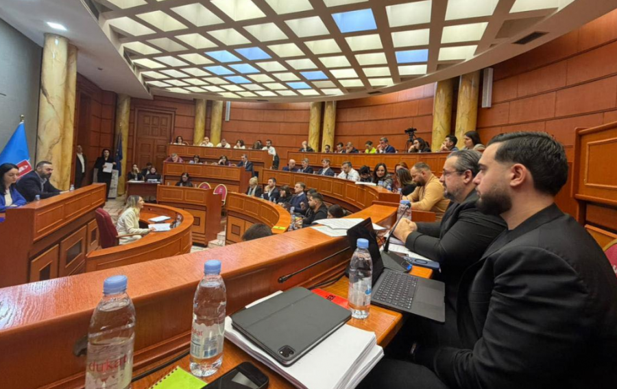 Mbledhja e Këshillit Bashkiak, Teliti publikon 29 amendamentet e opozitës për projektbuxhetin 2026