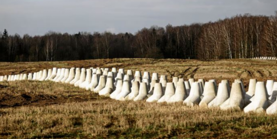 Polonia rikthen minat kundër-njerëzore: Kufiri lindor, fushë e blinduar