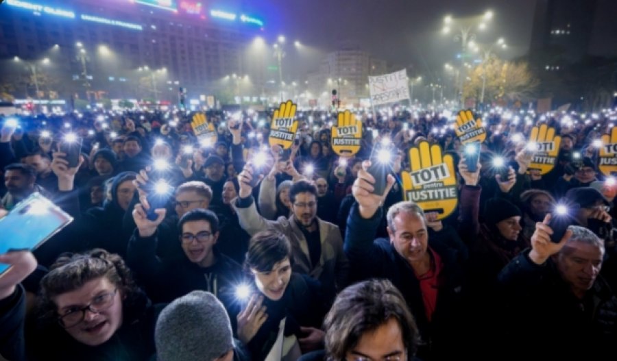Vazhdojnë protestat në Bullgari kundër korrupsionit dhe gjyqësorit të padrejtë