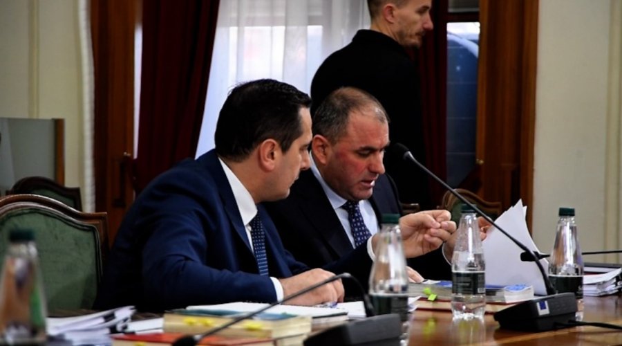 Çfarë fshihet mes provave që ka sjellë SPAK? Peleshi nuk jep USB, Braho: Për ne mjafton të mos dalë sekreti