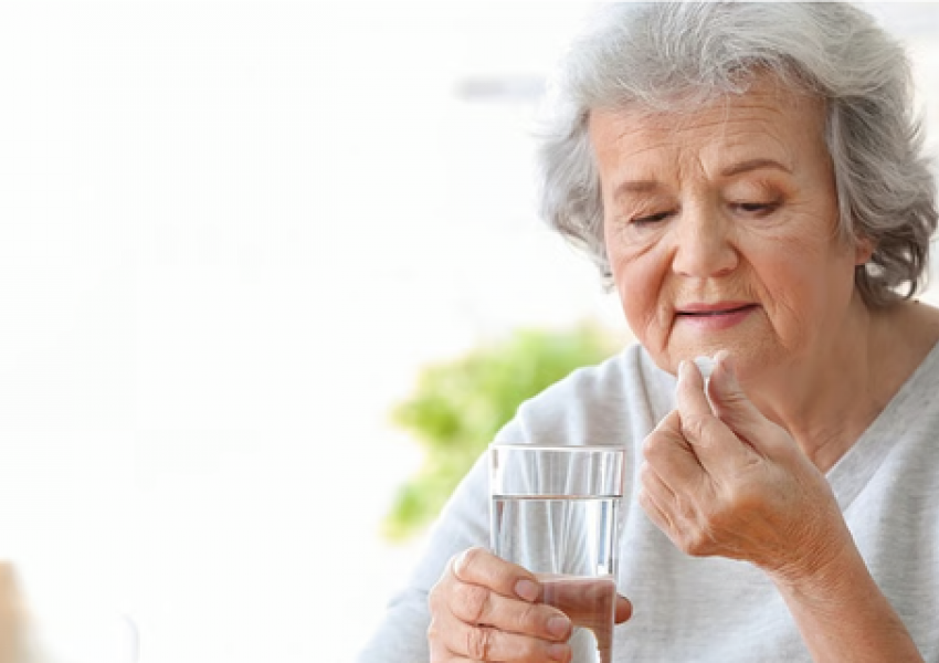 Çfarë duhet të dinë të moshuarit për kalciumin dhe vitaminën D