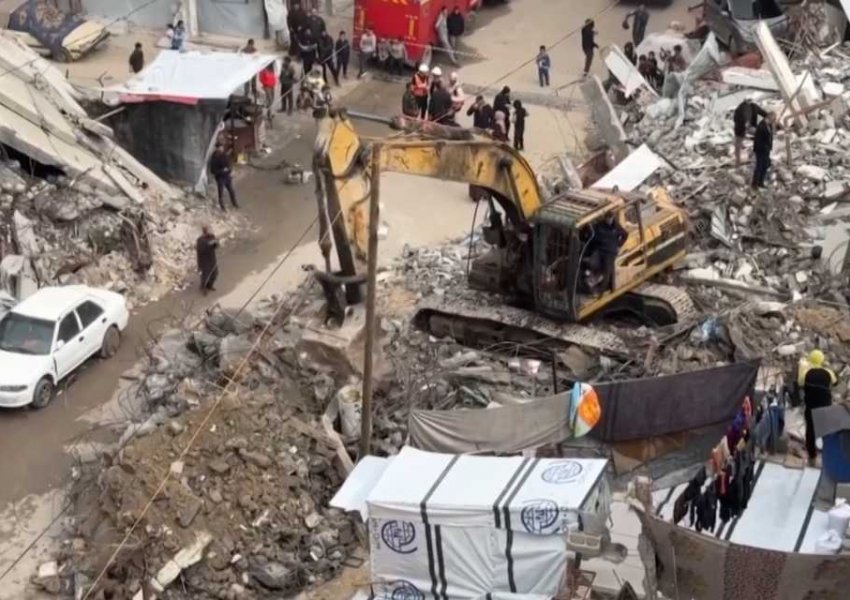 Katër persona humbën jetën nga shembja e një ndërtese në Gaza