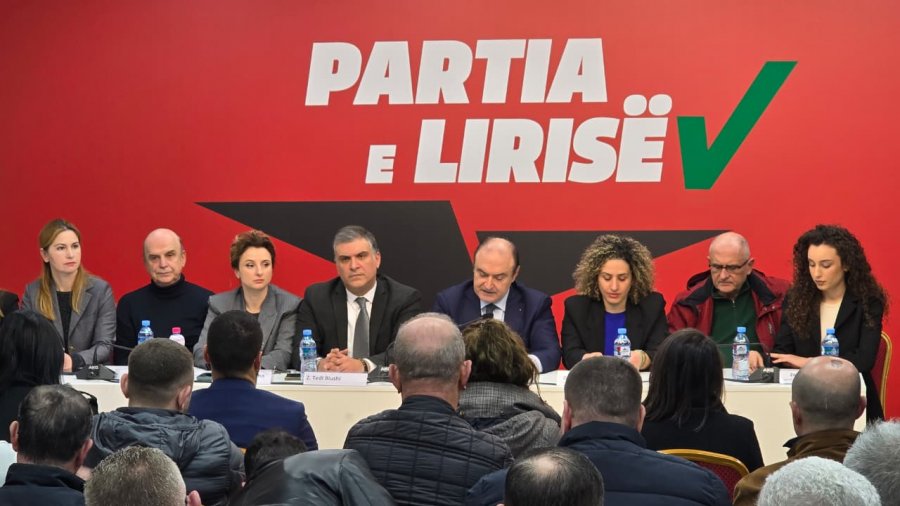 Blushi: Regjimet bien kur populli ngrihet. Gati të paguajmë çdo çmim për lirinë e Shqipërisë!