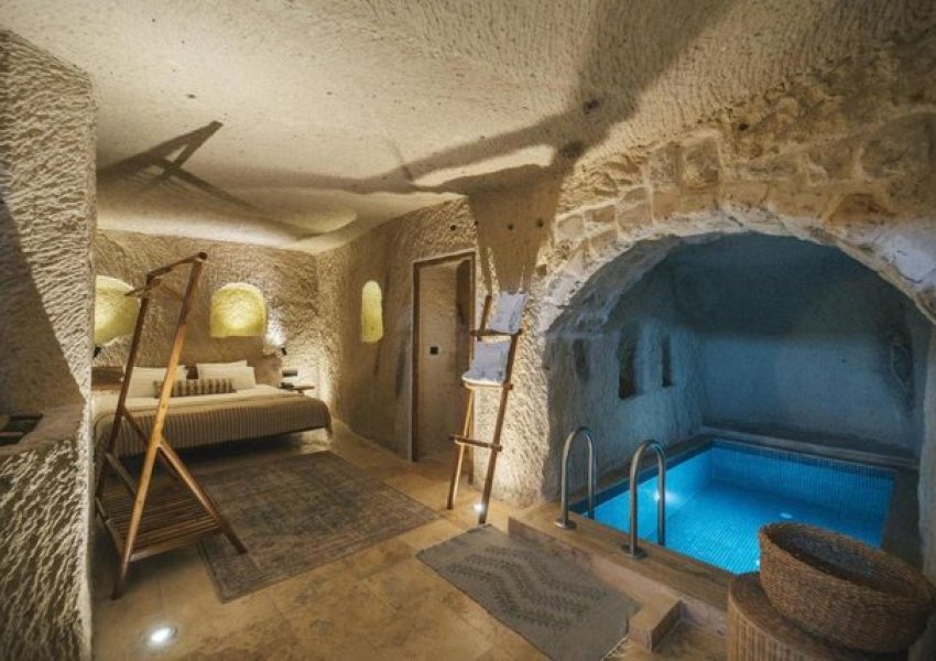 Dhomat në këto hotele të Cappadocia-s kanë pishinat e tyre private
