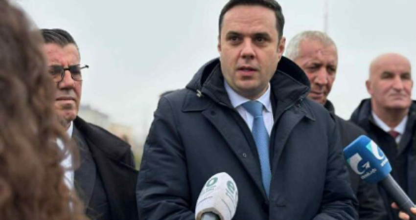 36 vjetori i LDK-së, Abdixhiku bën homazhe tek varri i ish-Presidentit Ibrahim Rugova