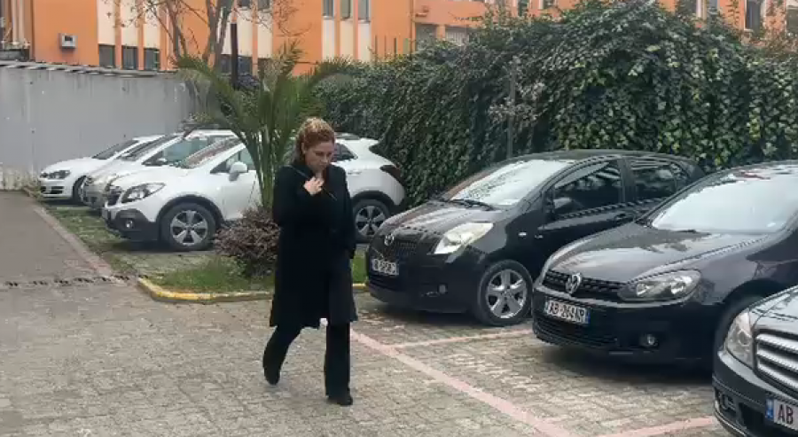 PRONAT E USHTRISË/ Olta Xhaçka 2 orë në SPAK, me firmën e saj porti i Limionit në Sarandë iu dha privatit