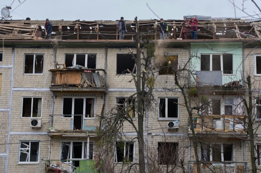 Ushtria ukrainase: Nëntëmbëdhjetë lokacione të goditura nga dronë rusë gjatë natës