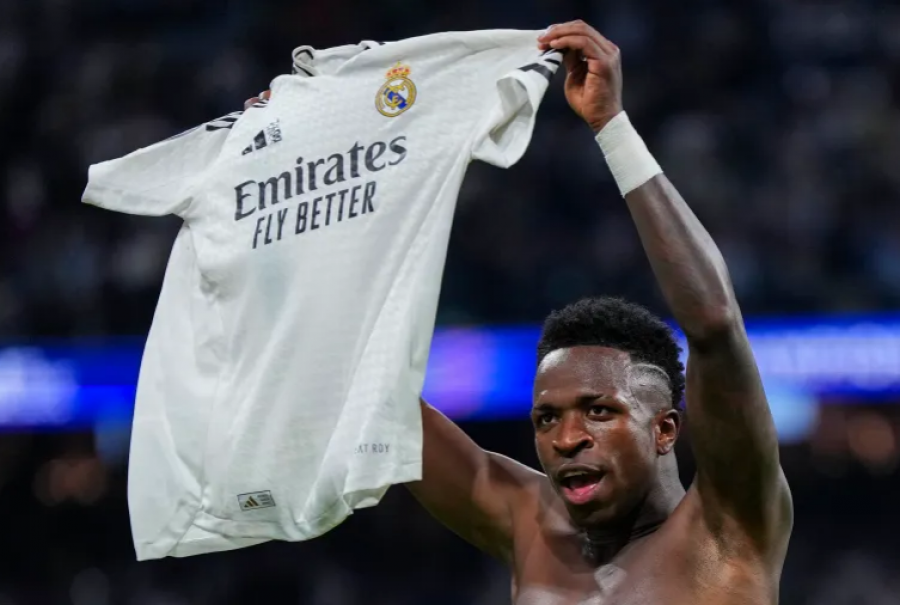 Real Madrid, rinovimi i Vinícius Jr gjithnjë e më pranë, Florentino Pérez e konsideron të pazëvendësueshëm