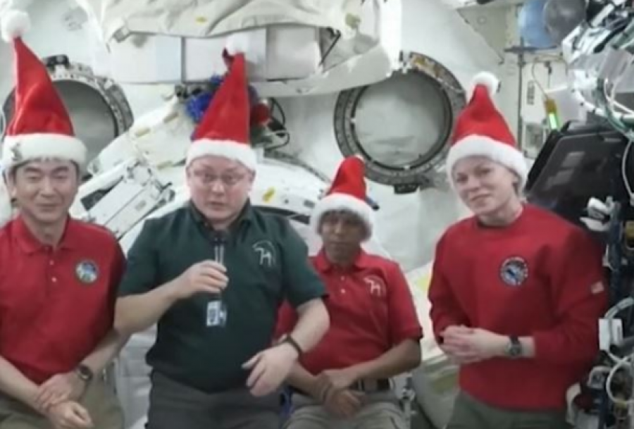 Krishtlindje në hapësirë/ Urimi vjen nga astronautët: Përshëndetje planetit Tokë!