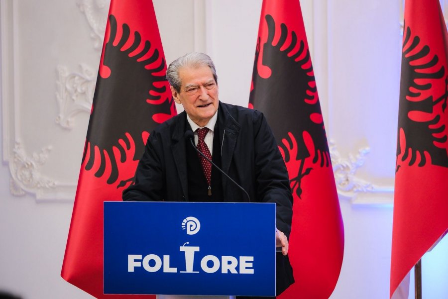 ‘Maja e ajsbergut’/ Berisha: Të gjitha dosjet korruptive të qeverisë Rama që po dalin, janë denoncuar nga PD  