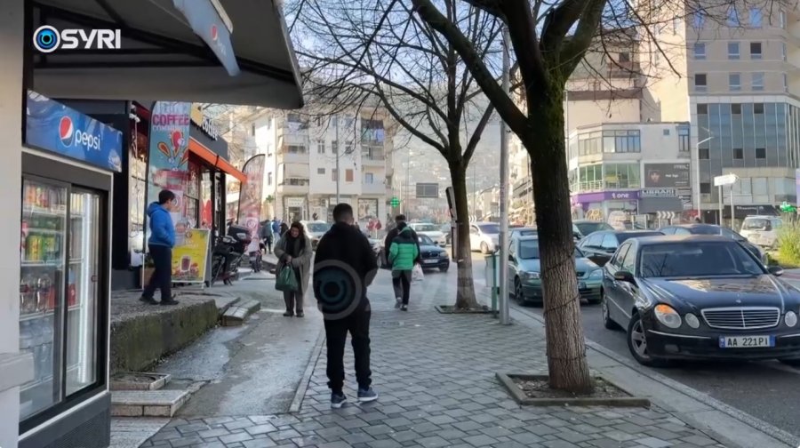 SYRI TV/ Rriten çmimet në tregun e fruta-perimeve, qytetarët: Pensionet nuk mjaftojnë, 13 mijë lekë 1 kg mish