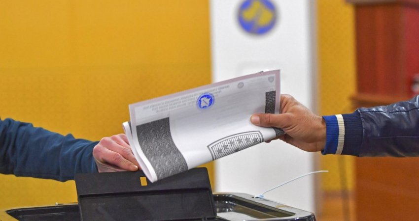 Deri në ora 15:00, mbi gjysmë milioni kanë shfrytëzuar të drejtën e votës