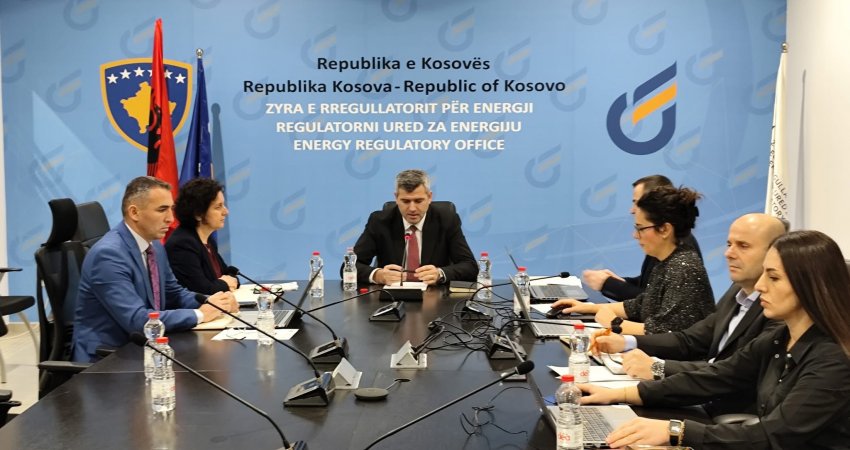 Miratohet ulja e çmimit për ngrohje, ZRrE jep detaje: Në Termokos zbritja është 4%, në Gjakovë rreth 5%