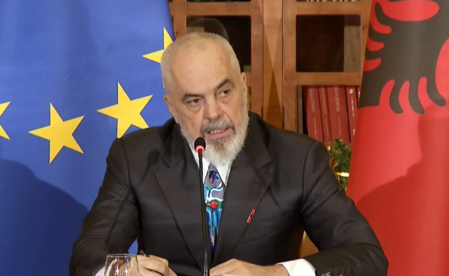 Deklarata skandaloze/ Rama e pranon: ‘Kopshti privat i familjes’ time më bën krenar
