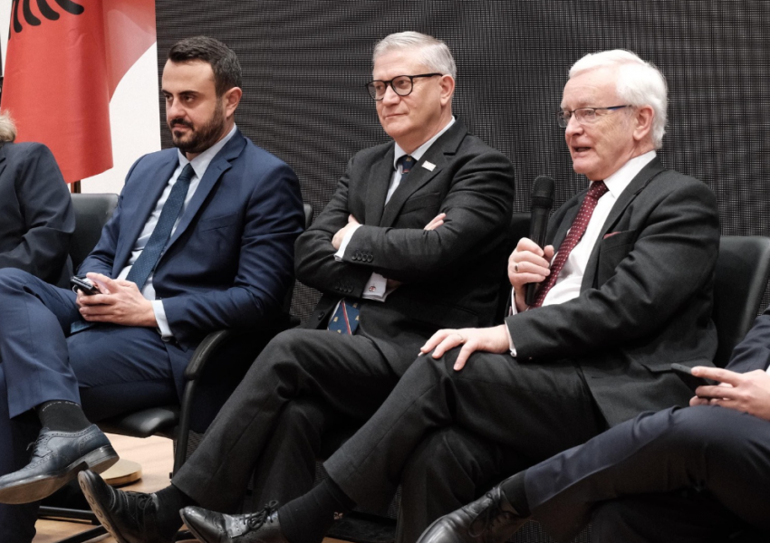 Xhaferri: 33 mijë € sa një shishe verë e Ramës paguan një i ri  për të shkuar me gomone në Angli, kjo merr fund në 11 Maj 
