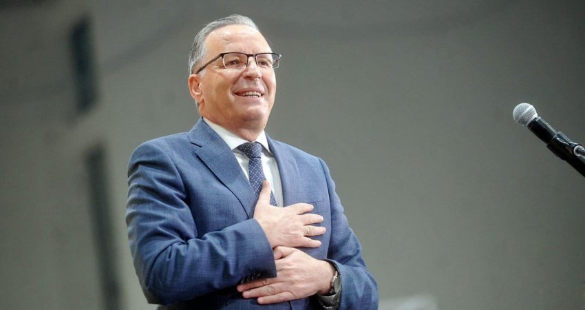 Hamza premton 50% rritje të pagave në sektorin publik