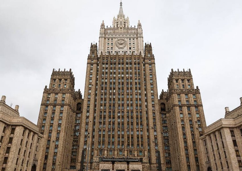 Moska planifikon hakmarrjen pas dëbimit të diplomatit rus nga Londra