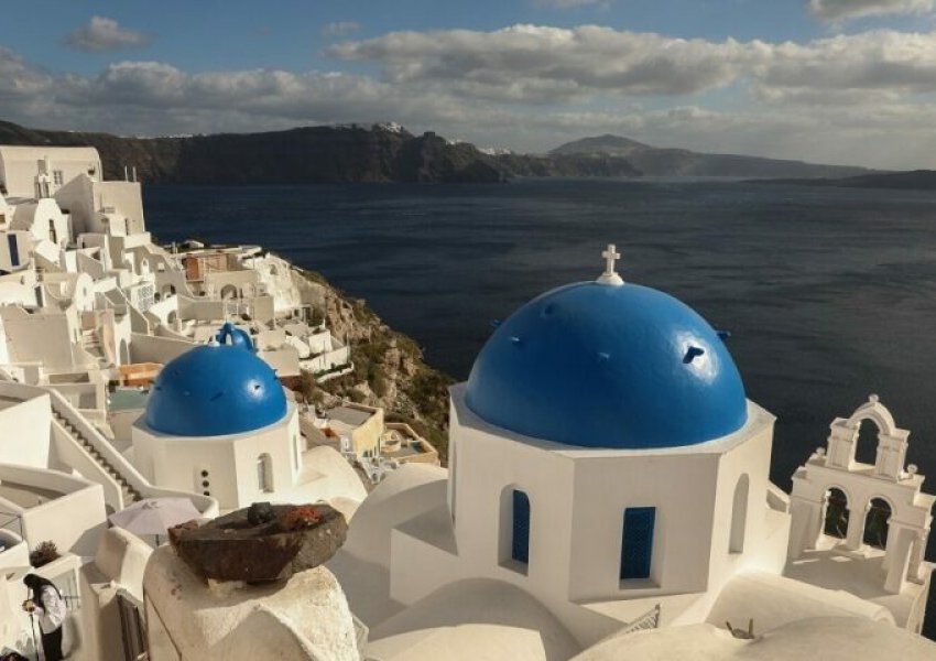 Santorini nën kërcënimin e tërmeteve, Greqia shpall gjendjen e jashtëzakonshme në ishull