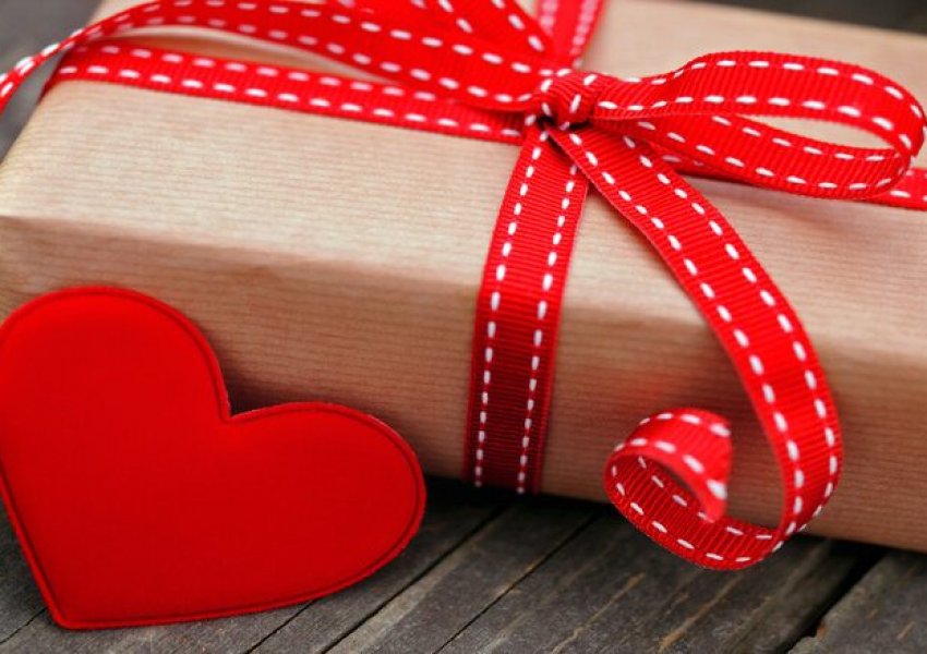 Duhen të ndaheni para apo pas Shën Valentinit