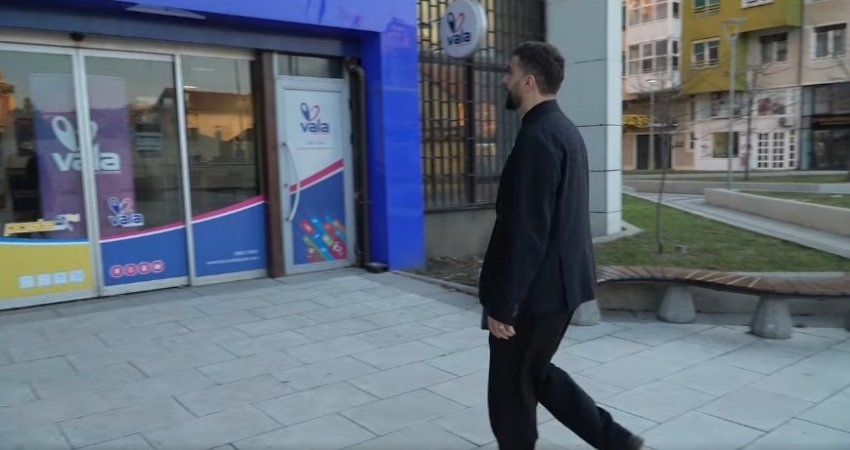 Behrami ia dërgon Gjykatës Speciale flamurin dhe stemën e Kosovës përmes postës, kërkon të vendosen në objektin e Gjykatës