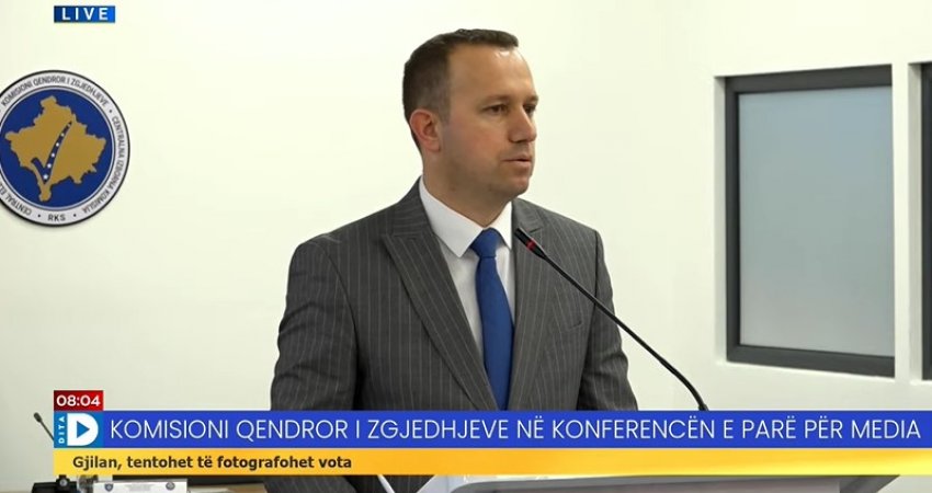 Elezi: Në të gjitha në vendvotimet ka filluar votimi me kohë