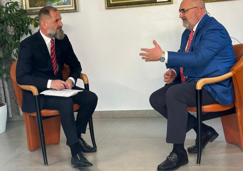 Strategu i Trump bëhet dhe Berishës! Chris LaCivita vjen sonte në 20.45 në një rrëfim ekskluziv në Çim Peka LIVE…