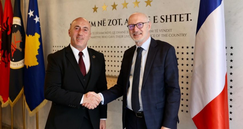 Haradinaj takon ambasadorin francez, flasin për zgjedhjet dhe anëtarësimin në NATO