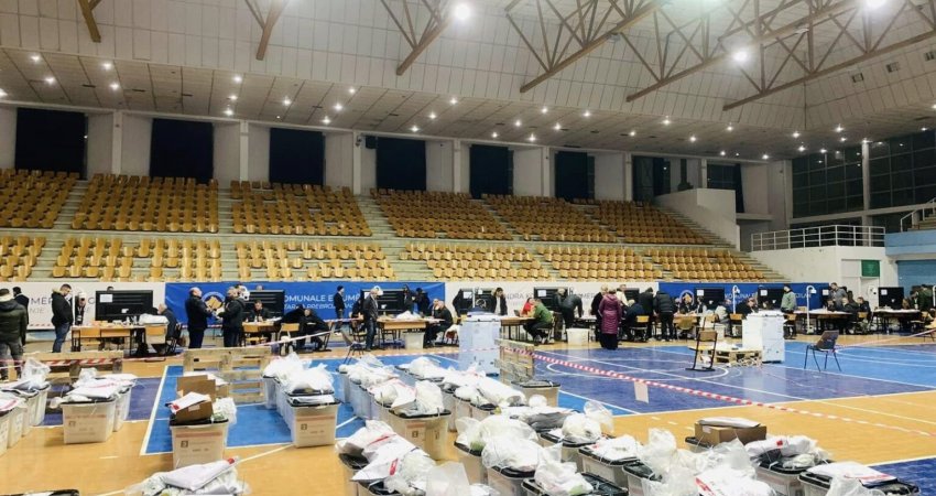 Nis numërimi i votave për deputetë edhe në Ferizaj, procesi po vazhdon edhe në 18 komuna tjera